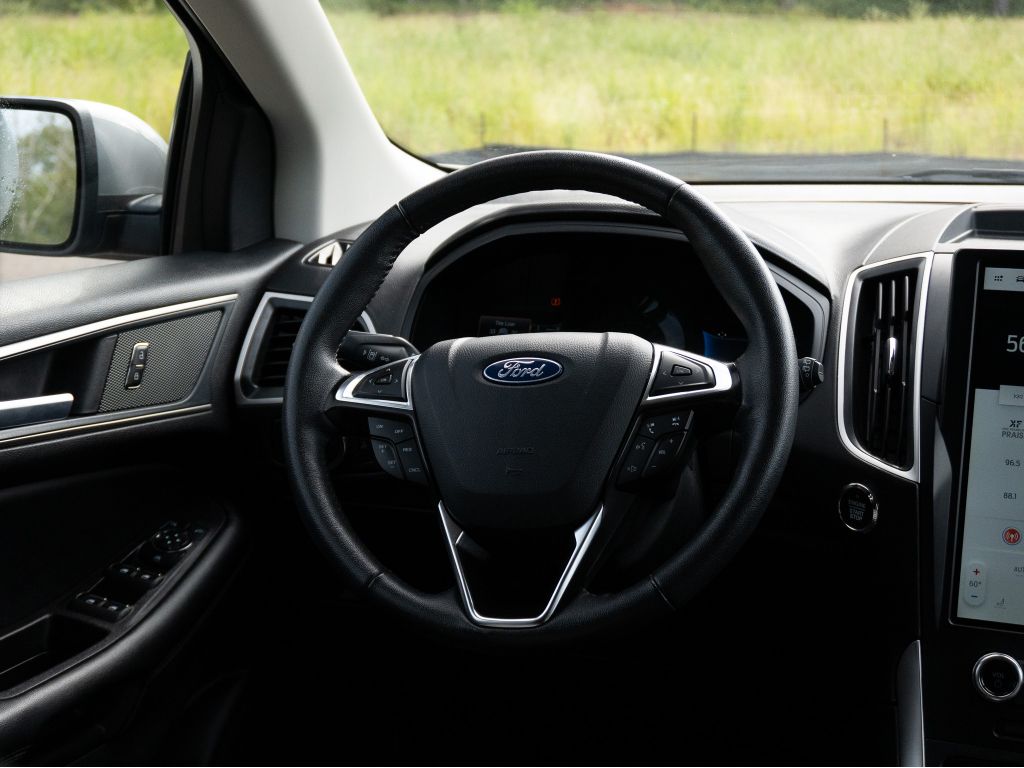 Used 2024 Ford Edge SUV
