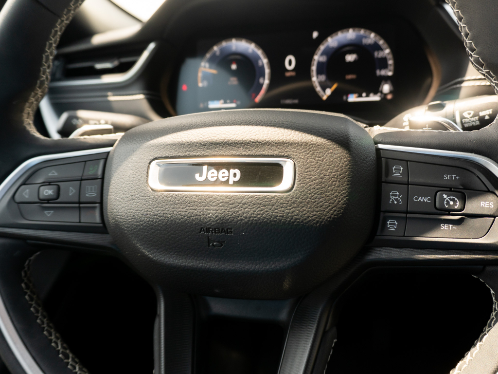 Used 2024 Jeep Grand Cherokee SUV