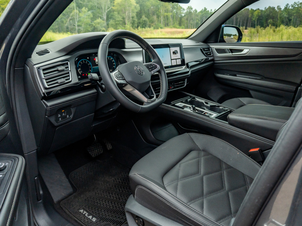 Used 2024 Volkswagen Atlas Cross Sport SUV
