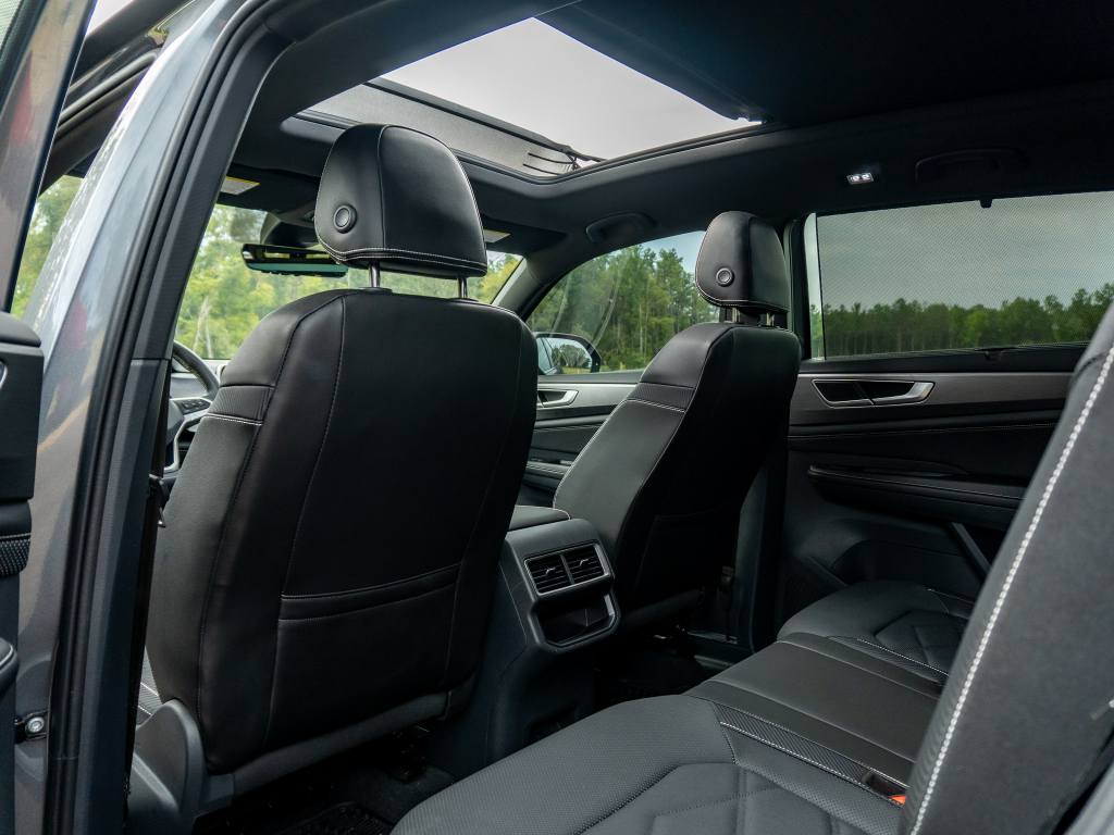 Used 2024 Volkswagen Atlas Cross Sport SUV
