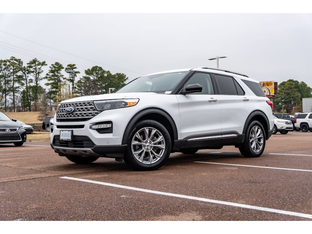 2024 Ford Explorer Limited's photo