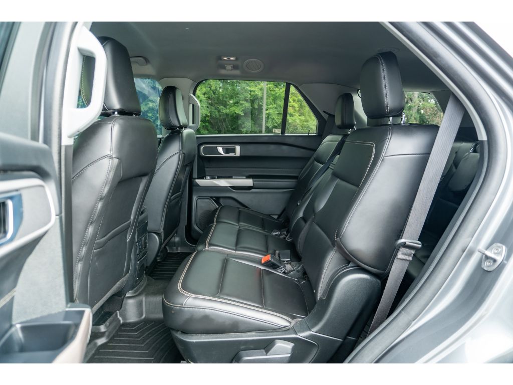 Used 2024 Ford Explorer SUV