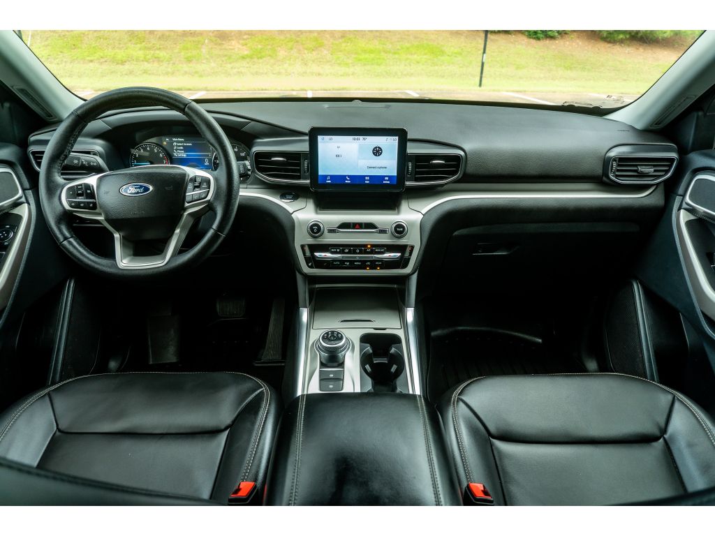 Used 2024 Ford Explorer SUV
