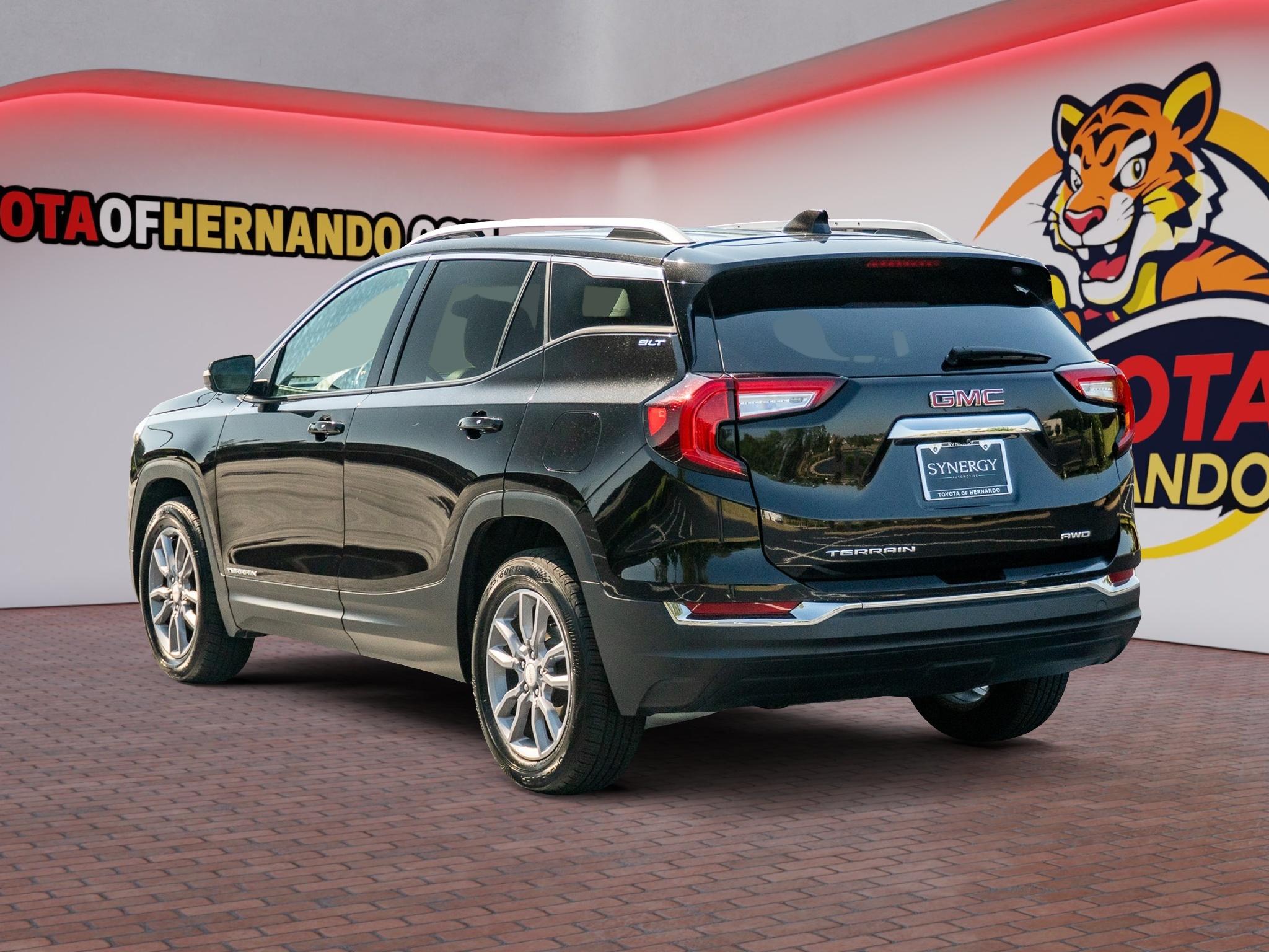 Used 2024 GMC Terrain SUV