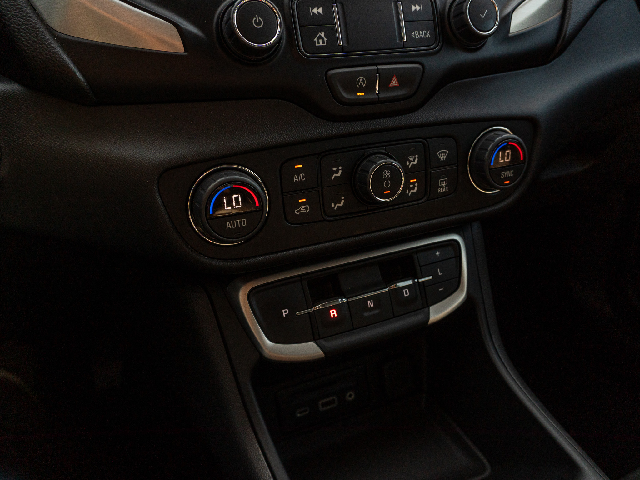 Used 2024 GMC Terrain SUV