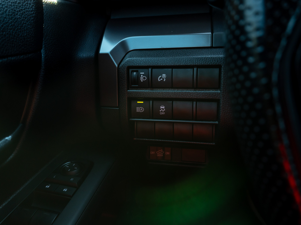 2024 Toyota Tacoma SR5 - Photo 25