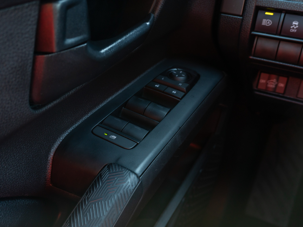 2024 Toyota Tacoma SR5 - Photo 26