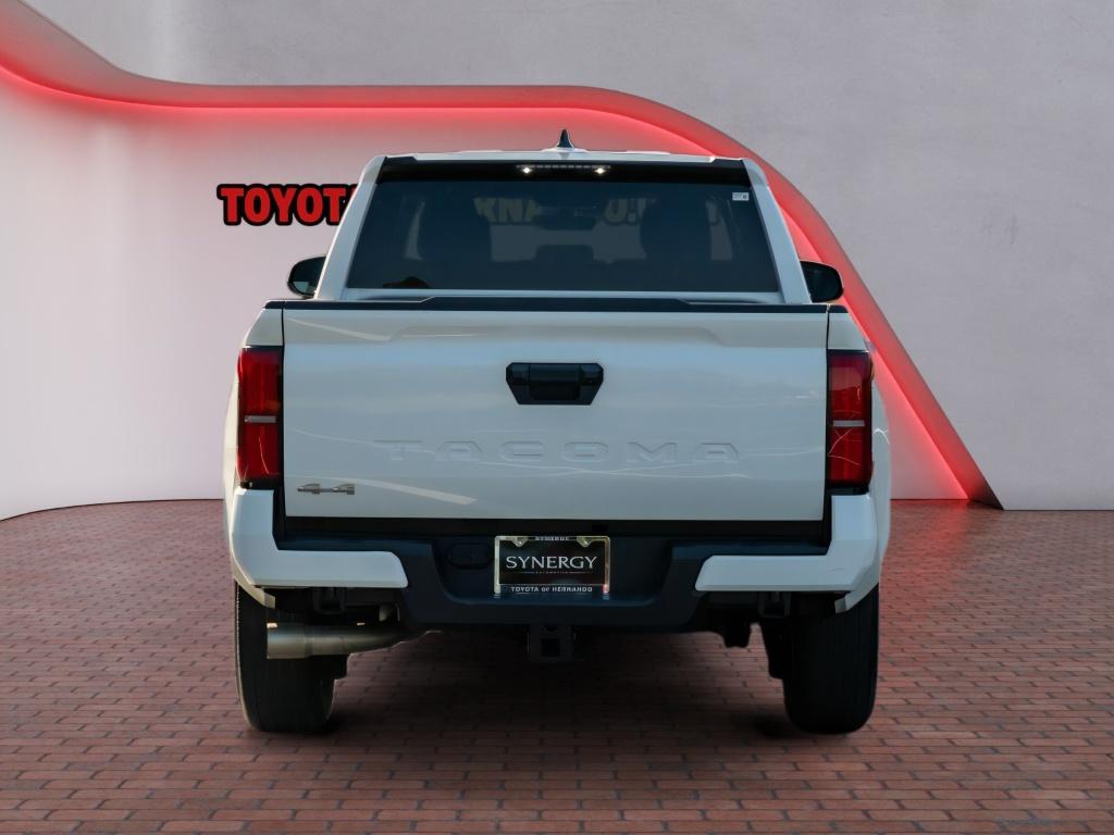 2024 Toyota Tacoma SR5 - Photo 6