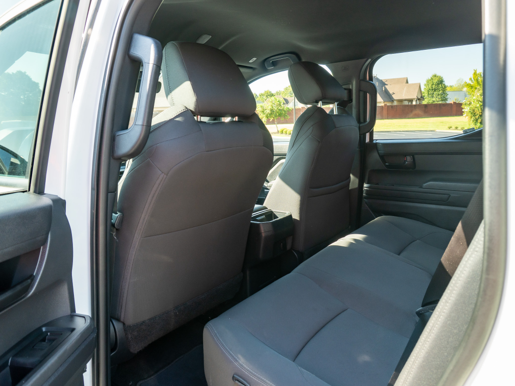 2024 Toyota Tacoma SR5 - Photo 12