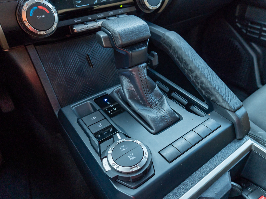 2024 Toyota Tacoma SR5 - Photo 24