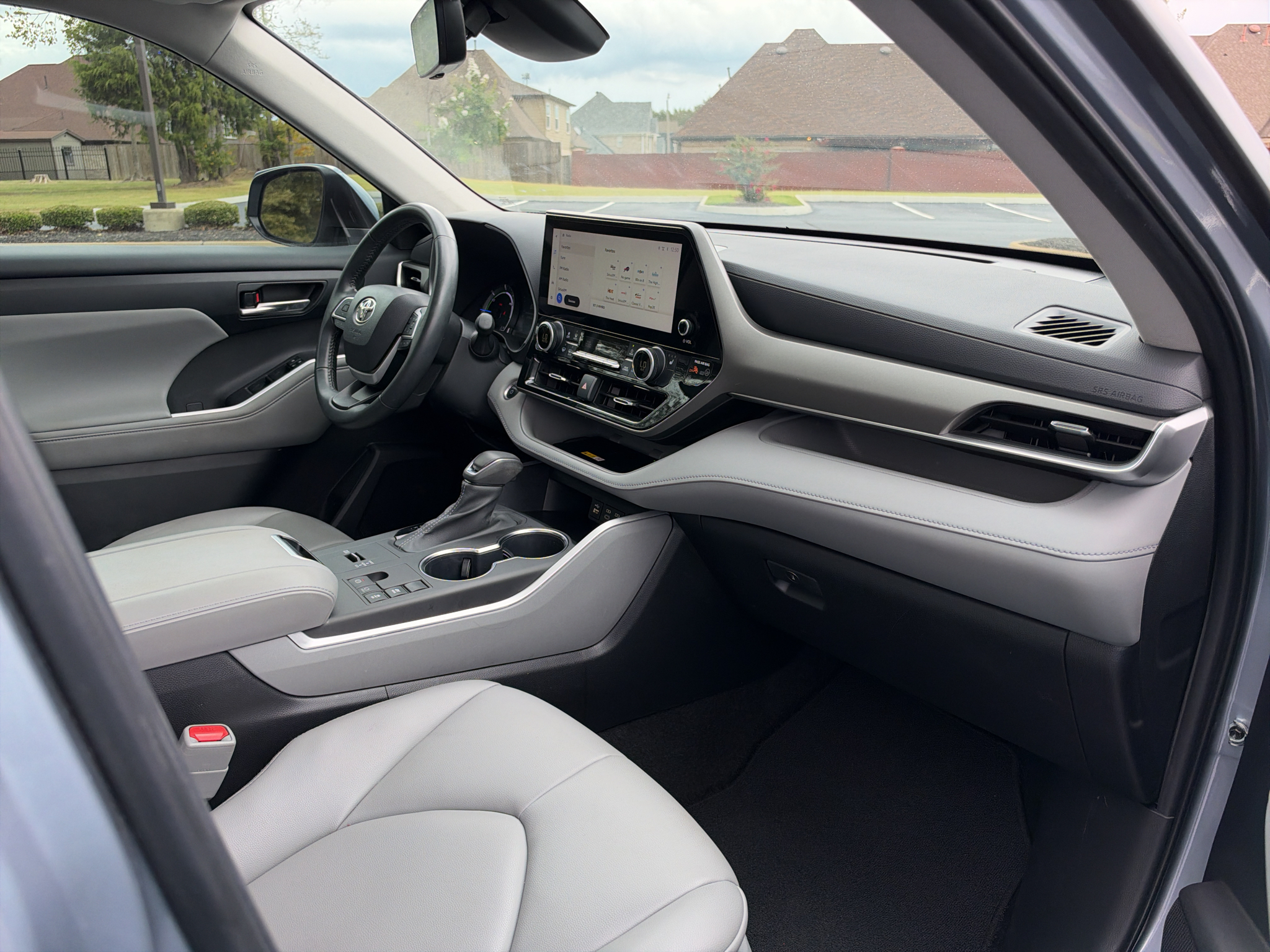 Used 2024 Toyota Highlander Hybrid SUV