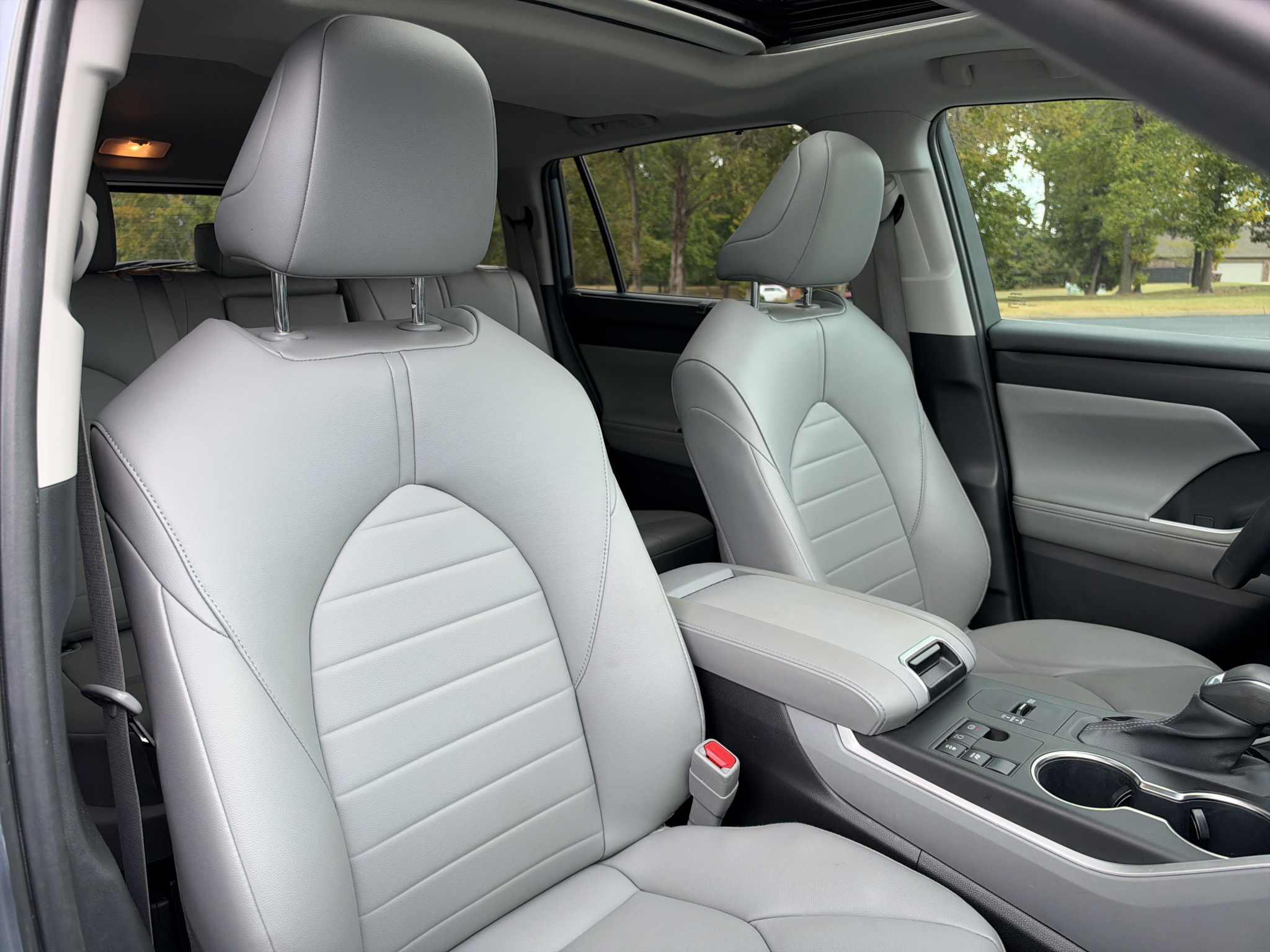 Used 2024 Toyota Highlander Hybrid SUV
