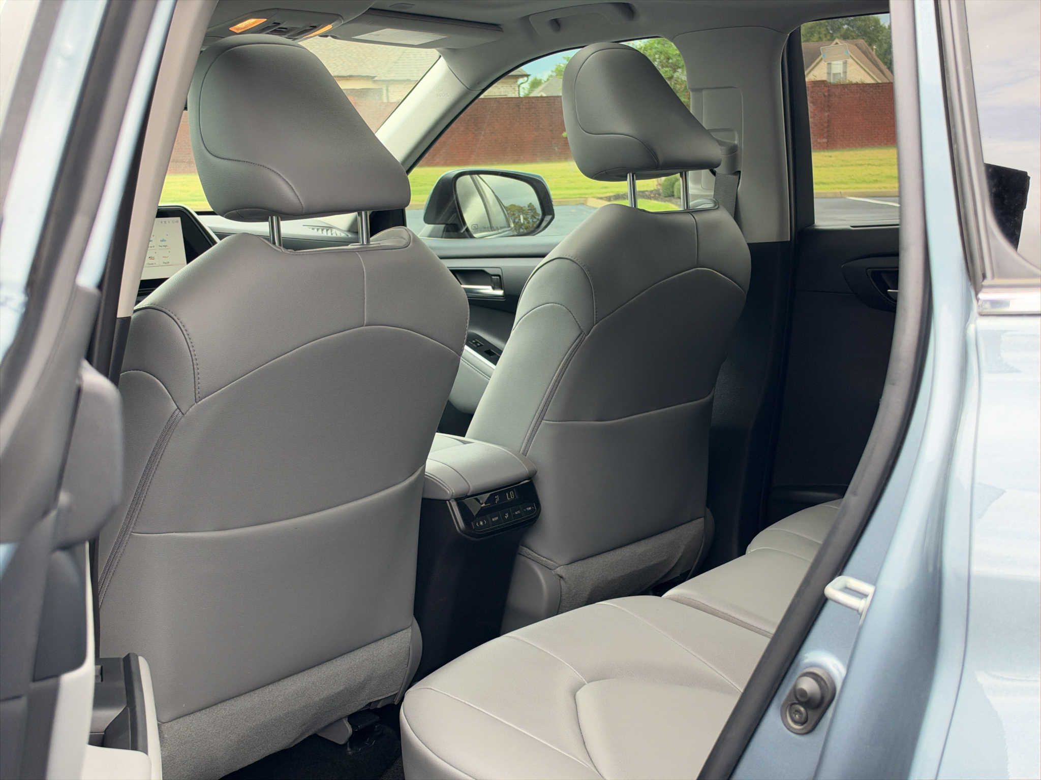 Used 2024 Toyota Highlander Hybrid SUV