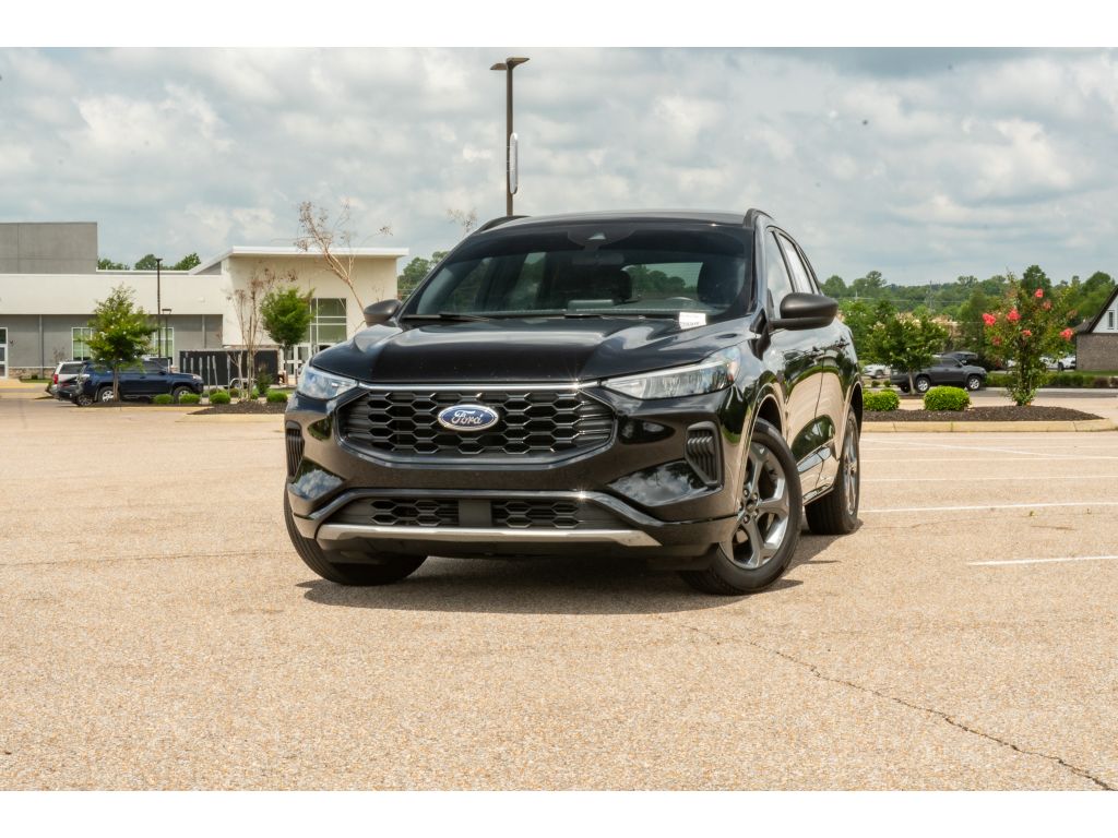 2024 Ford Escape ST-Line FWD's photo