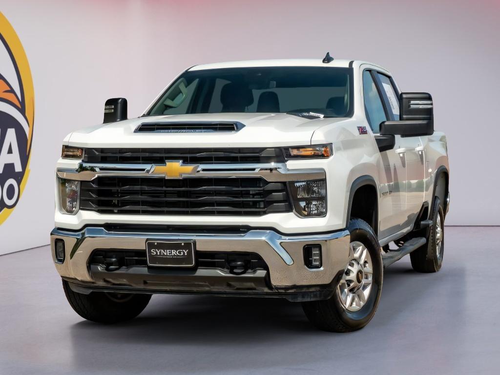2025 Chevrolet Silverado HD LT 4WD Crew Cab Standard Box's photo