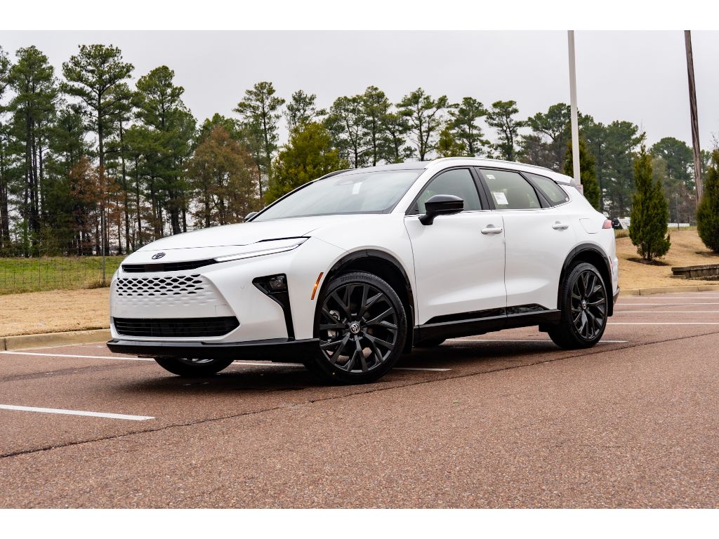 2025 Toyota Crown Signia Limited's photo