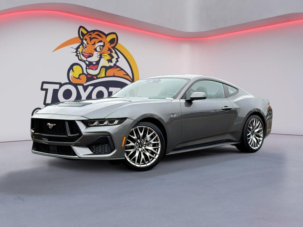 2025 Ford Mustang GT Premium's photo