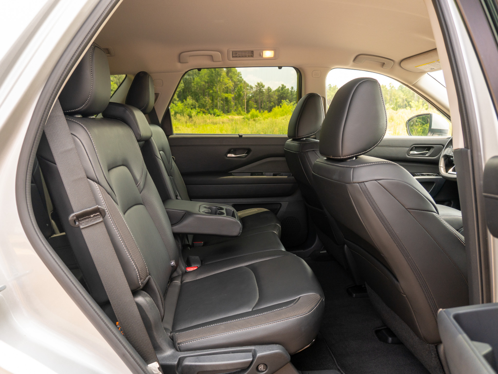 Used 2025 Nissan Pathfinder SUV