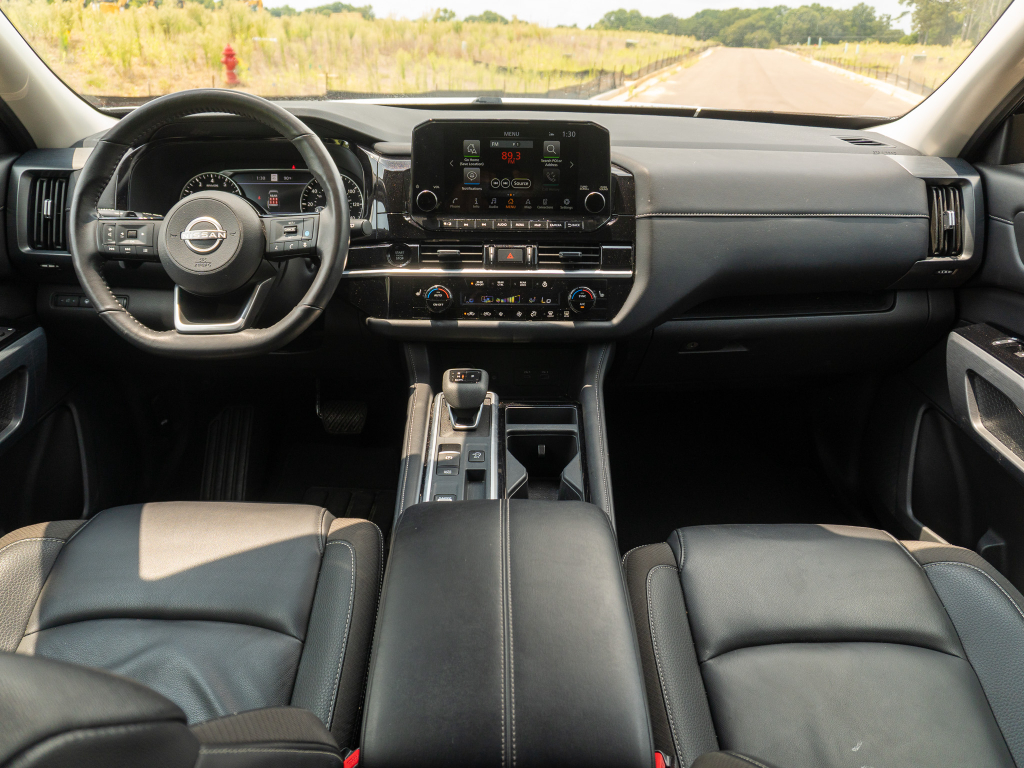 Used 2025 Nissan Pathfinder SUV