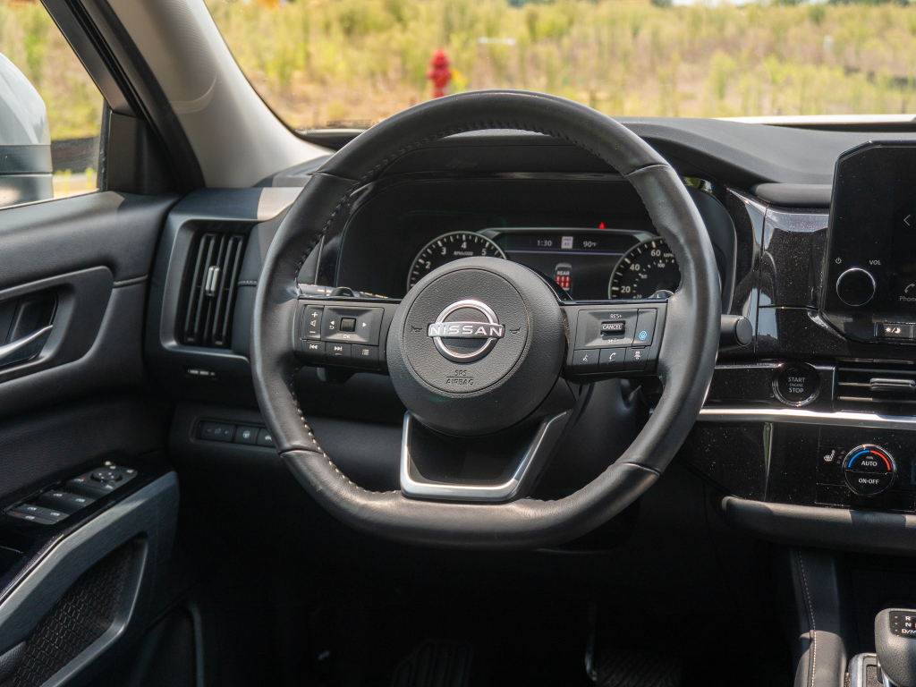 Used 2025 Nissan Pathfinder SUV