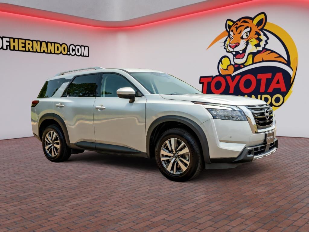 Used 2025 Nissan Pathfinder SUV