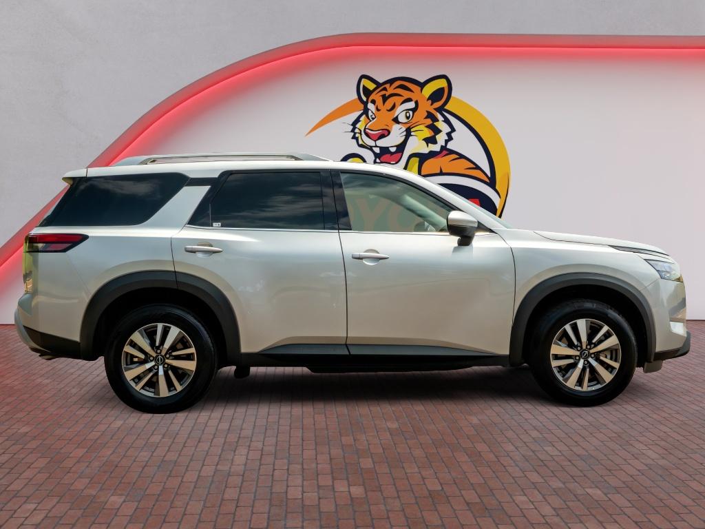 Used 2025 Nissan Pathfinder SUV