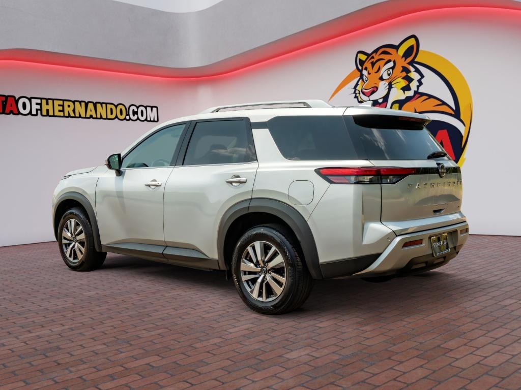 Used 2025 Nissan Pathfinder SUV