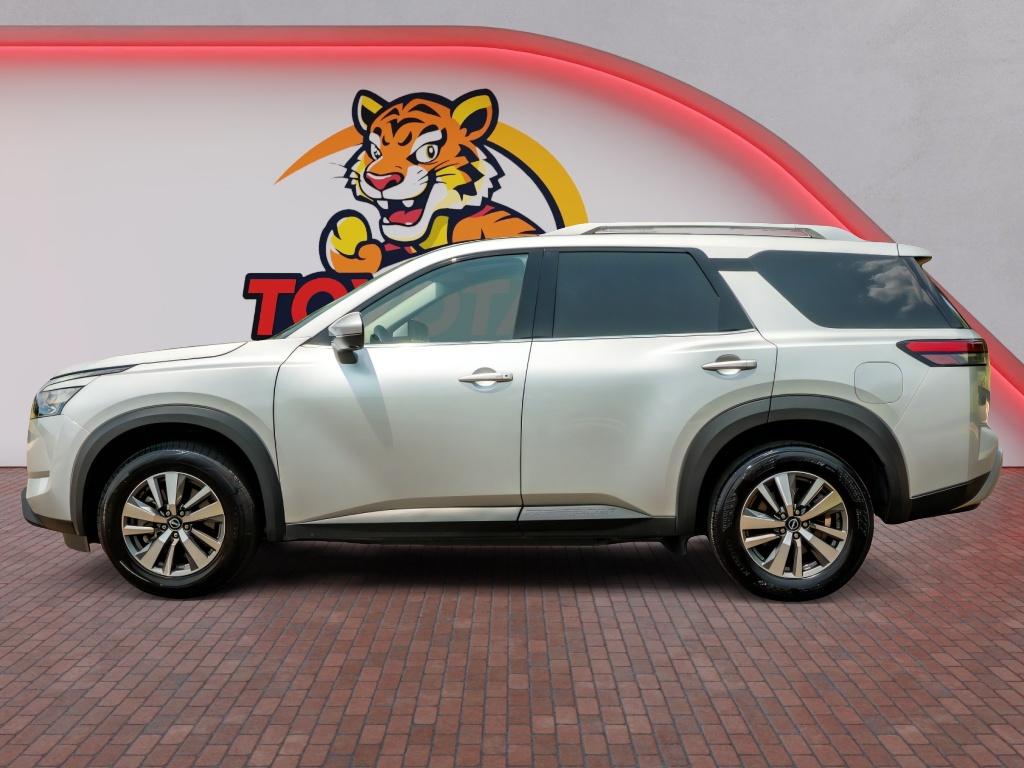Used 2025 Nissan Pathfinder SUV