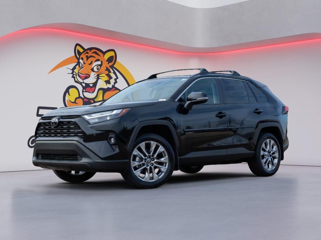 2025 Toyota RAV4 XLE Premium's photo