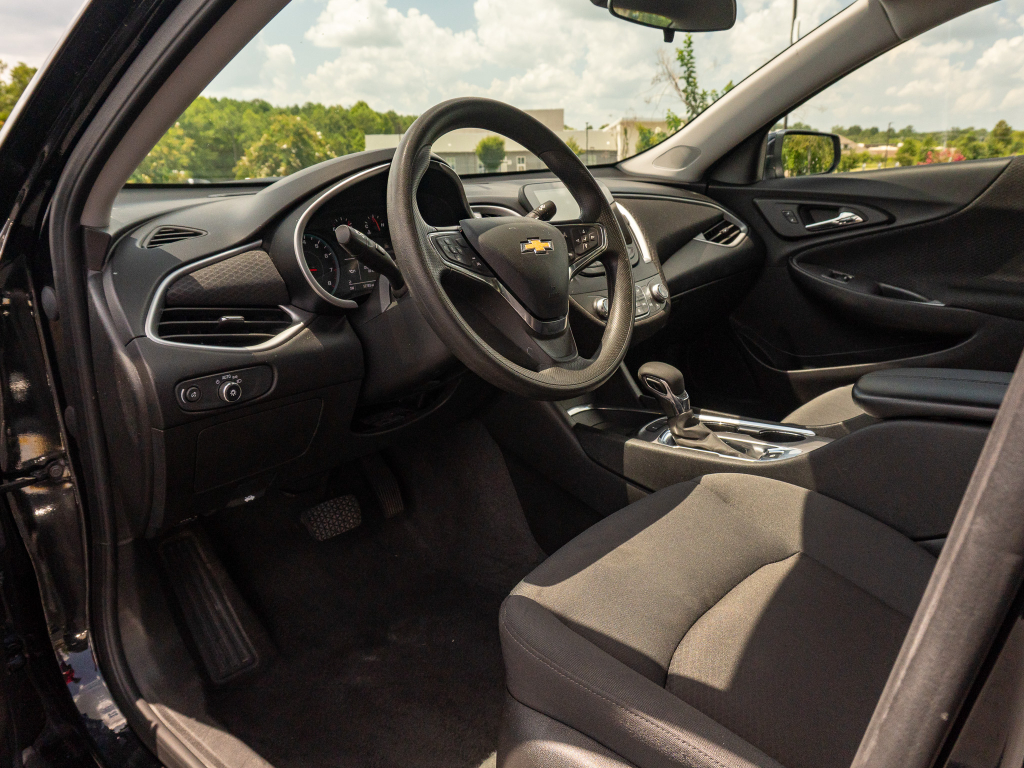 Used 2025 Chevrolet Malibu Sedan