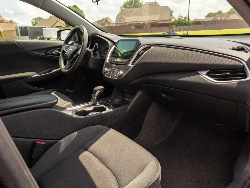 Used 2025 Chevrolet Malibu Sedan