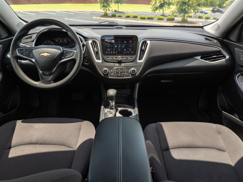 Used 2025 Chevrolet Malibu Sedan