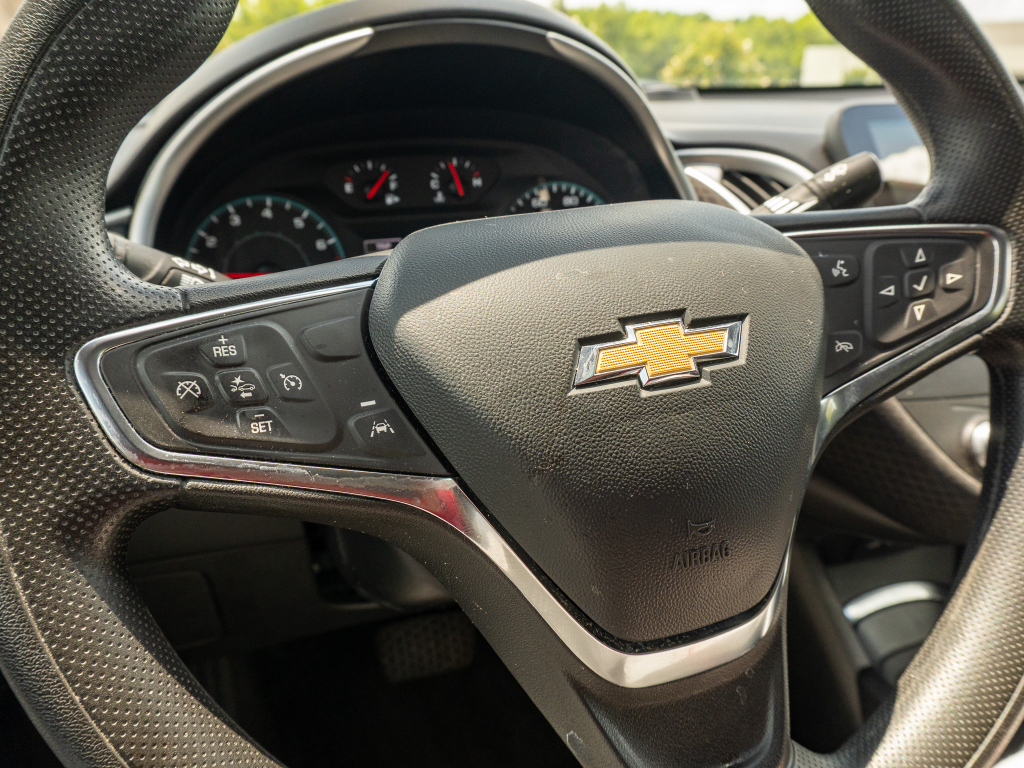 Used 2025 Chevrolet Malibu Sedan