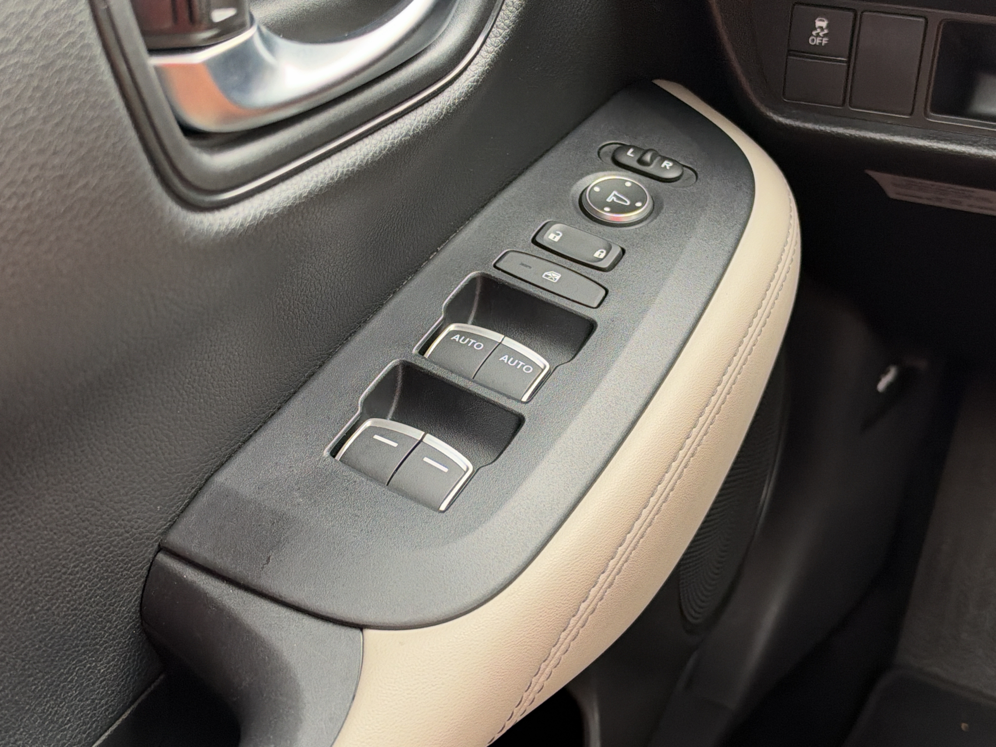 Used 2025 Honda HR-V SUV
