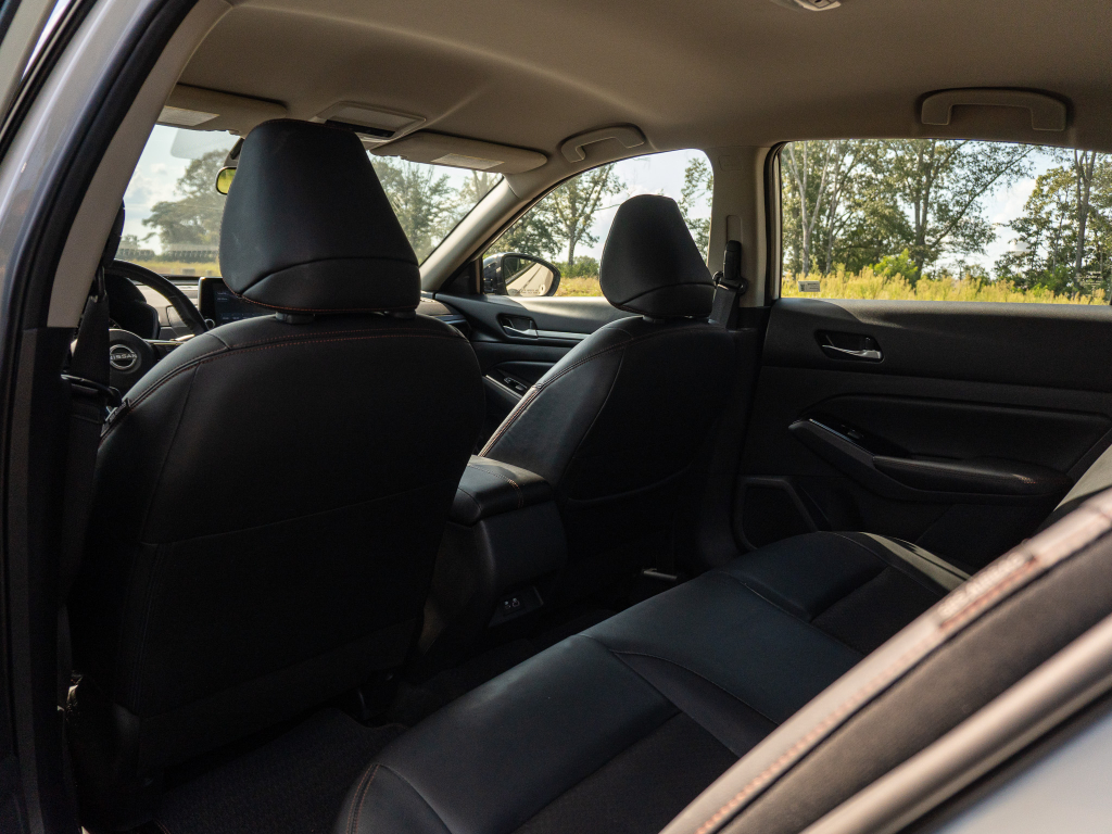 Used 2025 Nissan Altima Sedan