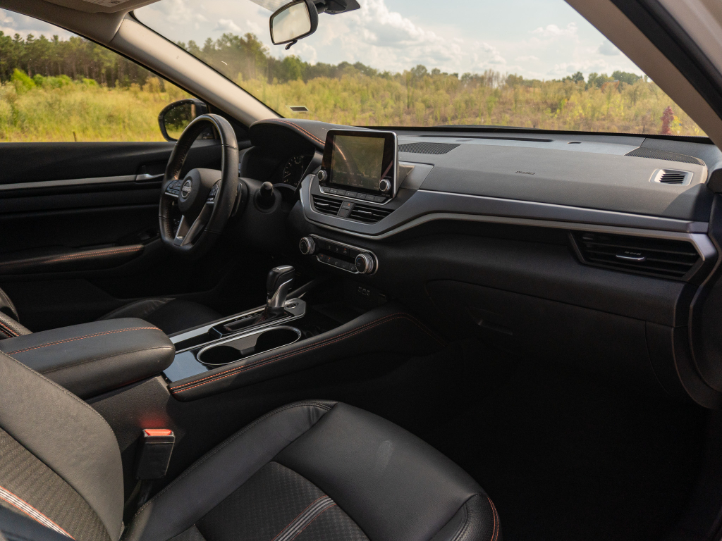 Used 2025 Nissan Altima Sedan