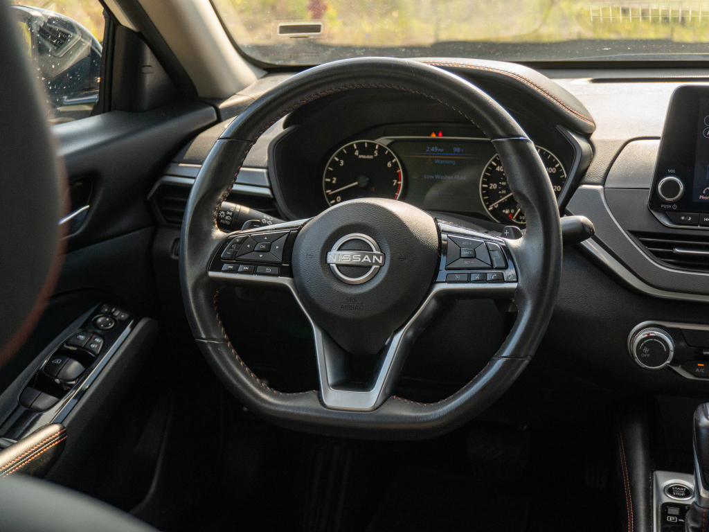 Used 2025 Nissan Altima Sedan