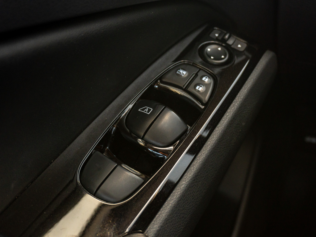 Used 2025 Nissan Altima Sedan