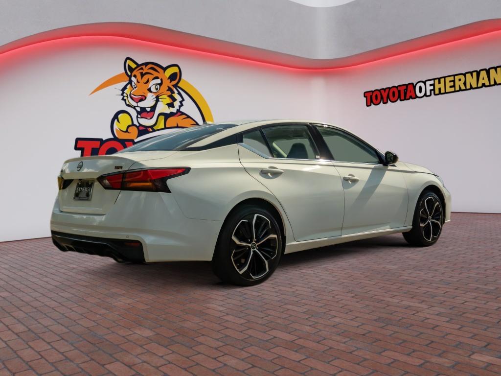 Used 2025 Nissan Altima Sedan