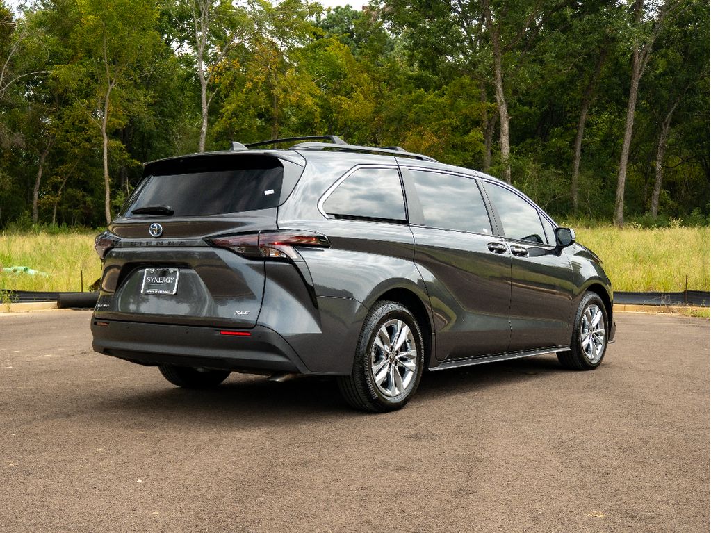 Used 2025 Toyota Sienna Van