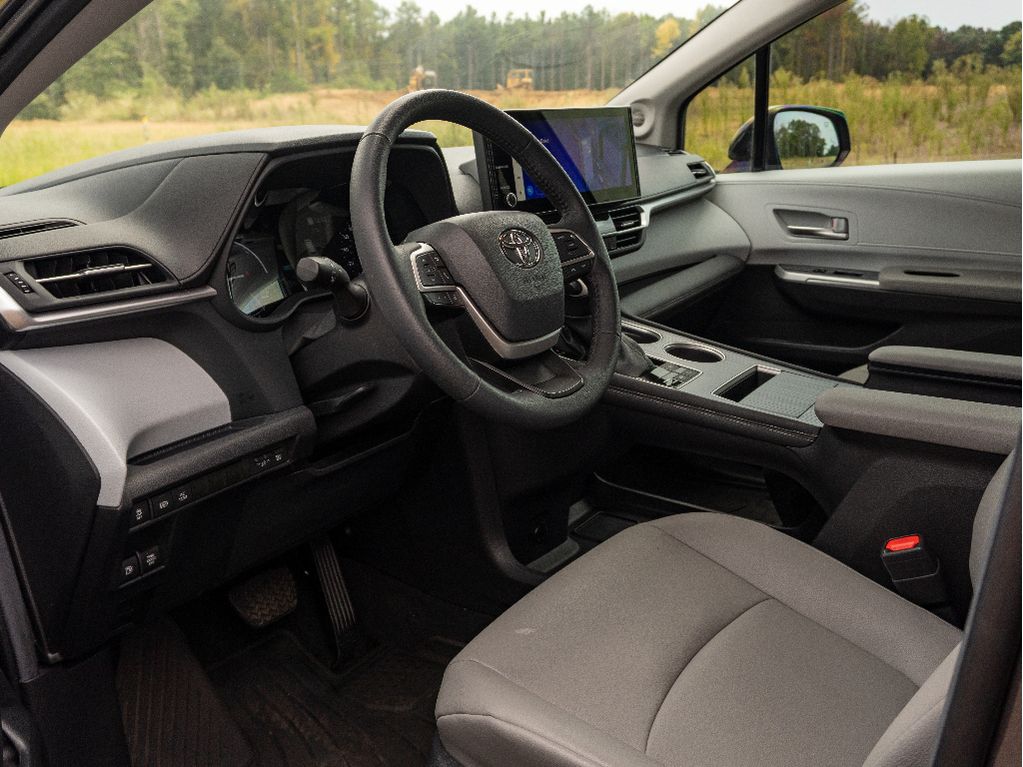 Used 2025 Toyota Sienna Van