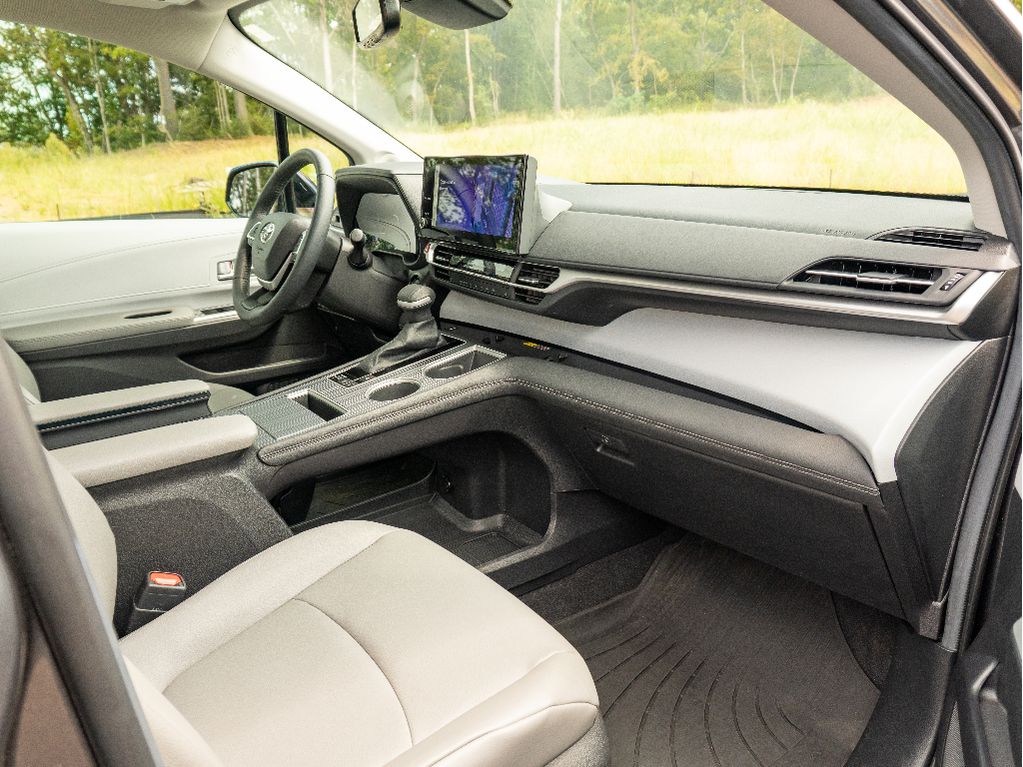 Used 2025 Toyota Sienna Van