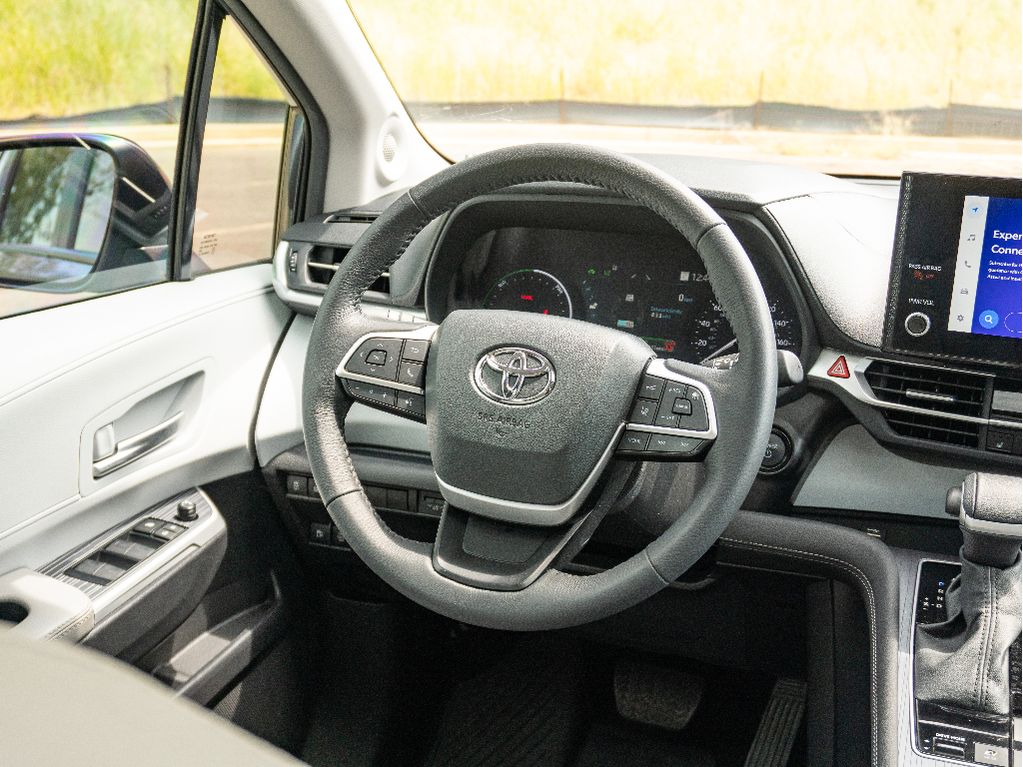 Used 2025 Toyota Sienna Van