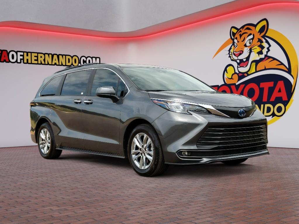 Used 2025 Toyota Sienna Van