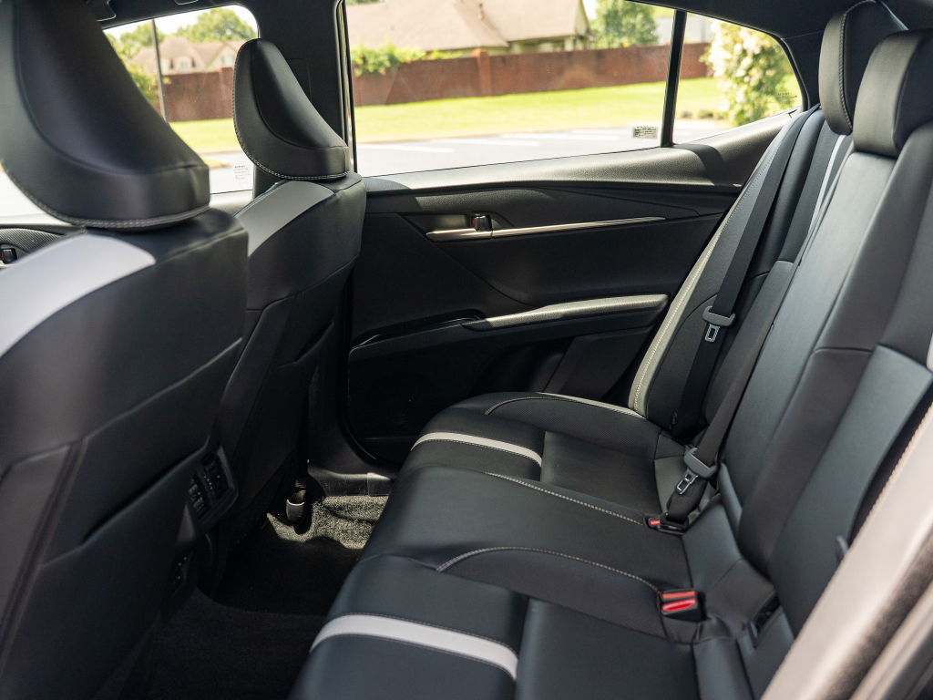 Used 2025 Toyota Camry Hybrid Sedan