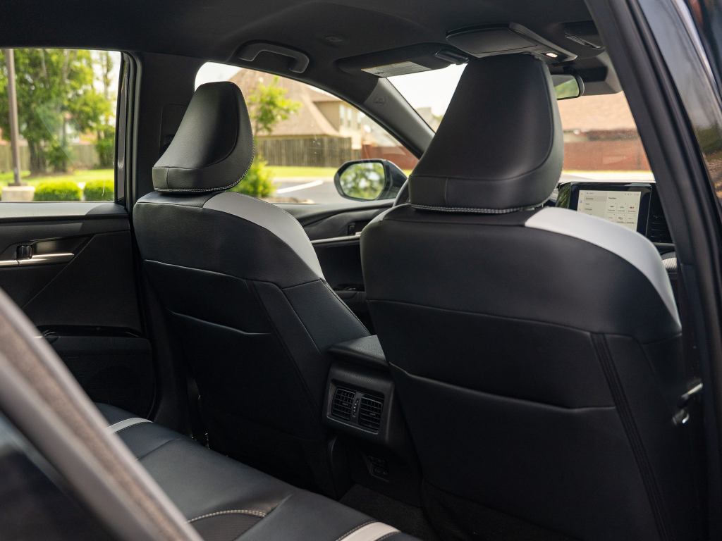 Used 2025 Toyota Camry Hybrid Sedan