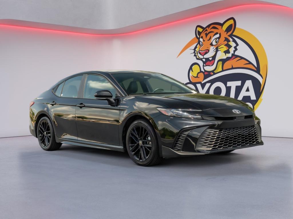 Used 2025 Toyota Camry Hybrid Sedan