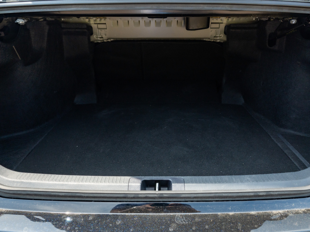 Used 2025 Toyota Camry Hybrid Sedan
