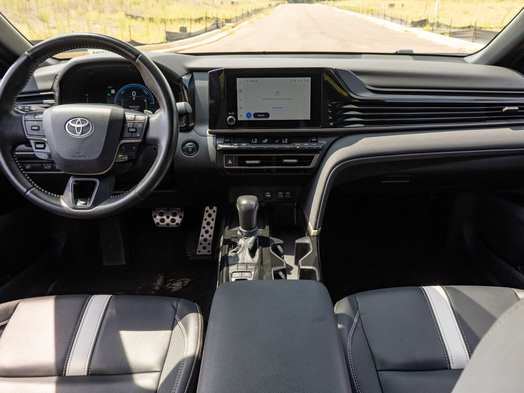Used 2025 Toyota Camry Hybrid Sedan