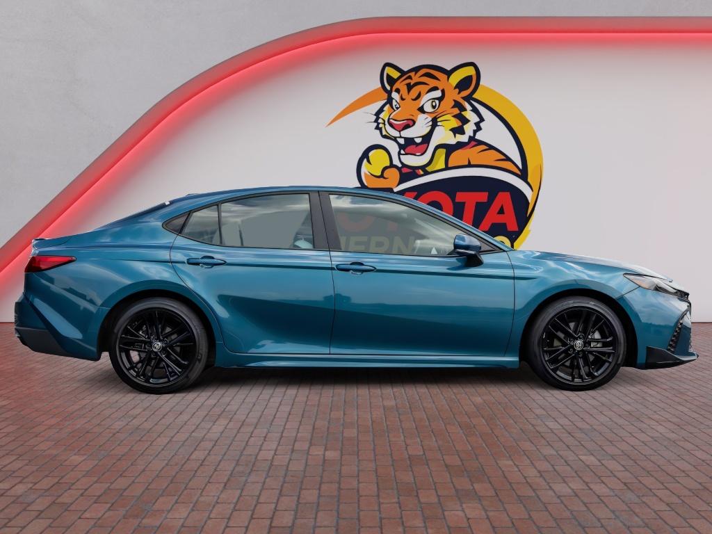 Used 2025 Toyota Camry Hybrid Sedan